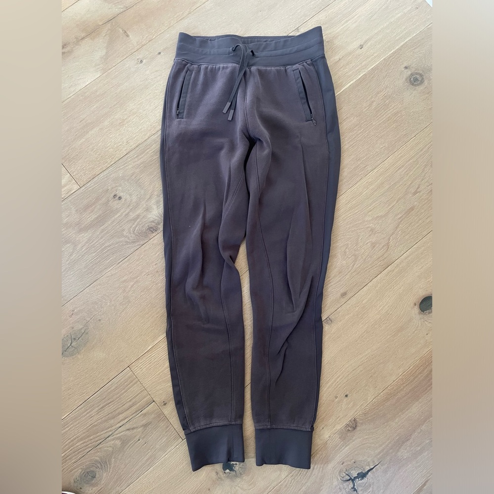 Lululemon get going pants - size 4